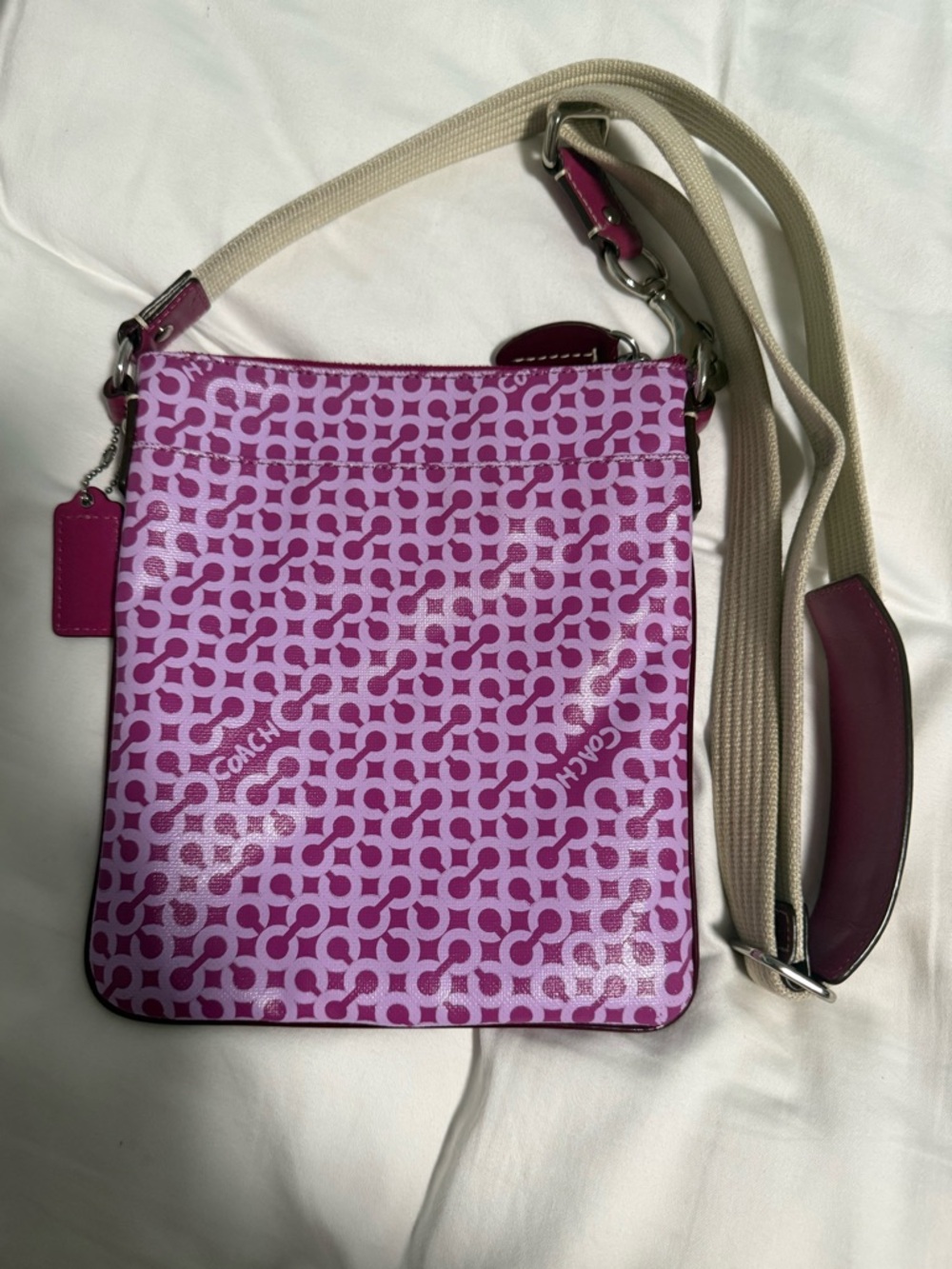 Coach 2008 Lavender logo print Crossbody in leather w/COA!! - Picture 8 of 16